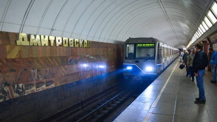 В&nbsp;московском метро пенсионерка погибла, упав под поезд