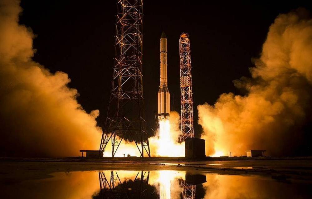 Источник: "Ямал-601" не вышел на рабочую орбиту из-за ошибки в векторе тяги его двигателя