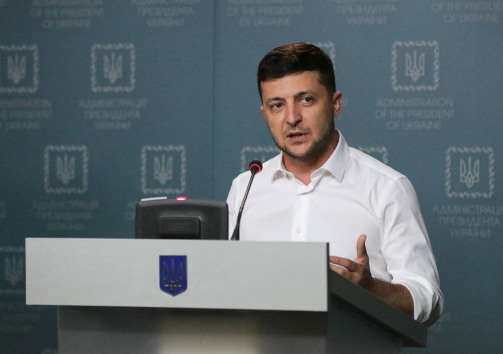 Зеленский оценил возможность объявления дефолта на Украине