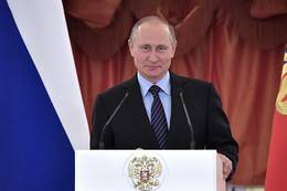 Политологи отметили изменения в окружении Путина