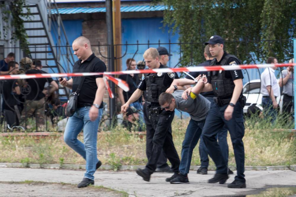 В Днепропетровске произошла перестрелка — задержаны около 30 человек