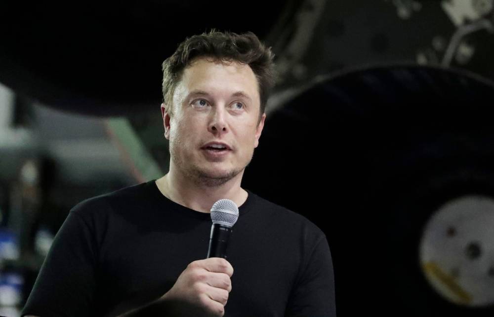 Илон Маск объявил дату открытия "зарядок" для Tesla в Казахстане