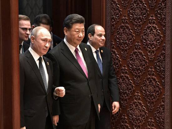 Си Цзиньпин сообщил, что ему дорога дружба с Путиным