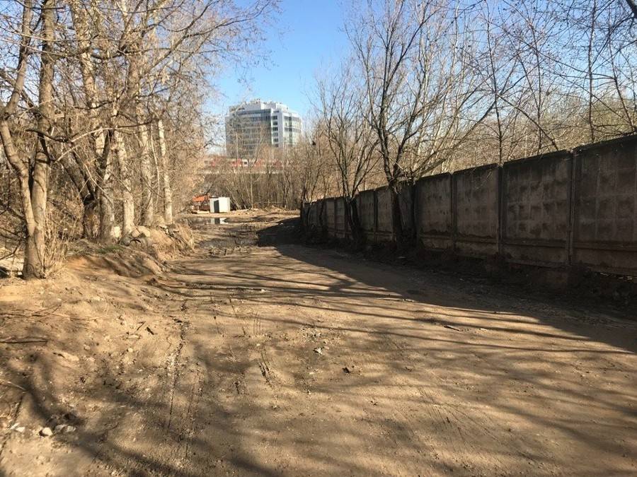 Очаги захламления строительным мусором ликвидировали на западе Москвы