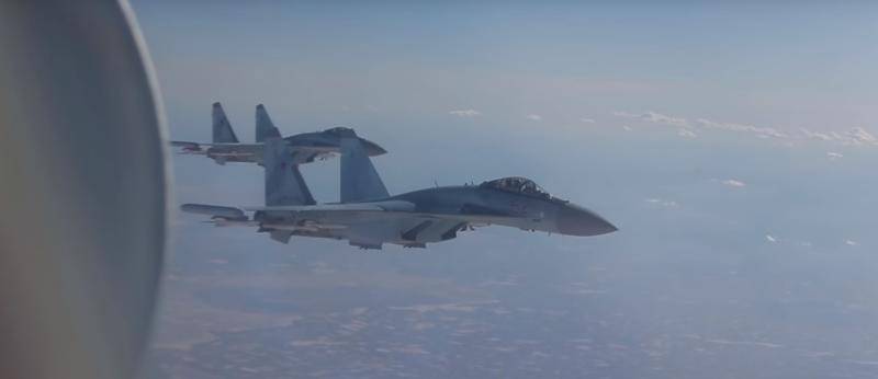 ВМС США сообщили о небезопасном перехвате их самолета российским Су-35