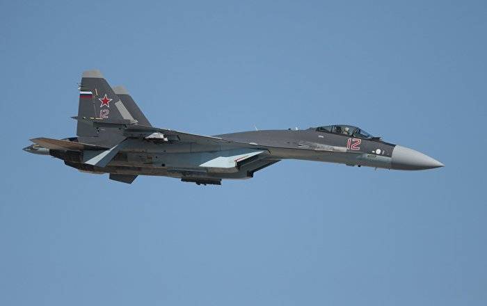 Российский Су-35 трижды перехватил американский самолет над Средиземным морем - Пентагон