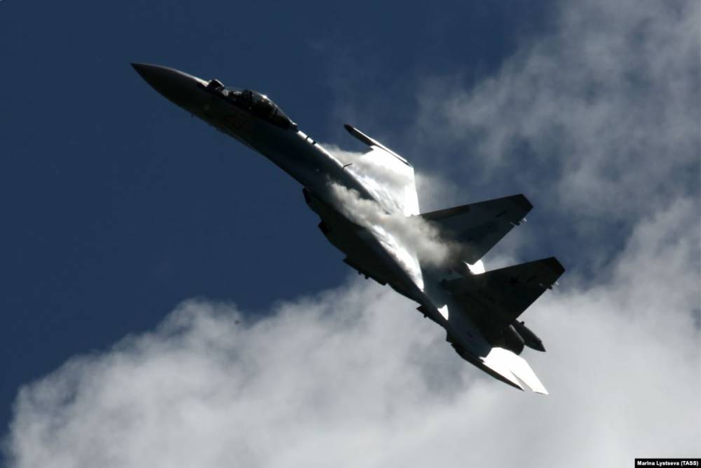 США заявили о "небезопасном" перехвате Су-35 американского самолёта