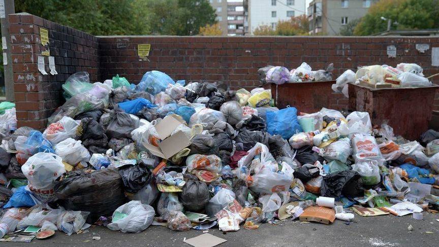 Законность тарифов на вывоз мусора в Кирове определит Верховный суд