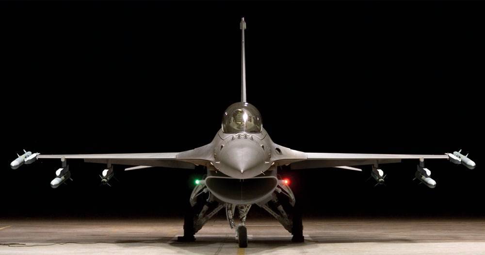 Американцы пытаются продать Болгарии «самый дорогой пылесос» под видом F-16