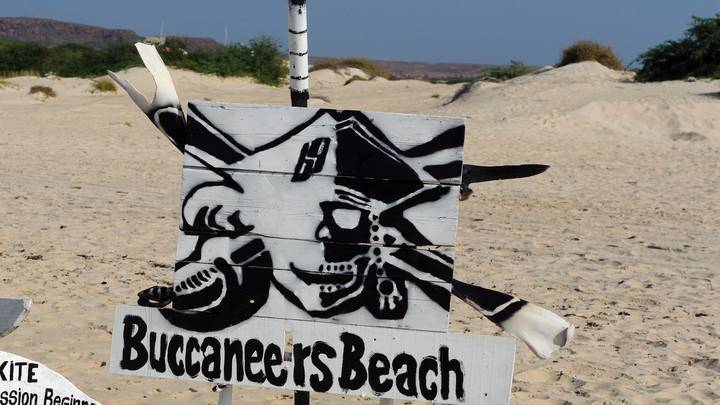 Россия предложила навести порядок в Гвинейском заливе, где пираты объявили "охоту" на русских моряков