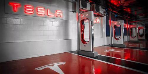Илон Маск пообещал открыть электрозаправки Tesla в Казахстане :: Autonews