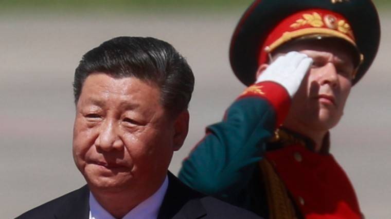 Видео: Лидер Китая Си&nbsp;Цзиньпин прибыл в&nbsp;Москву