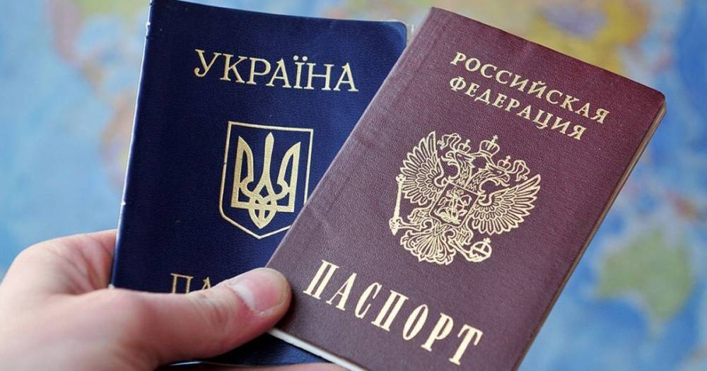 Призывая лишить жителей Донбасса имущества из-за российских паспортов, украинская «элита» забыла о польском и венгерском гражданствах