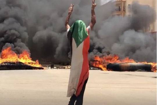 Жертвами уличных боев в Судане стали 60 человек