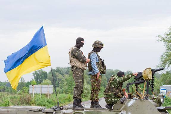 Появилось видео с места нового минометного удара киевских силовиков по столице ДНР