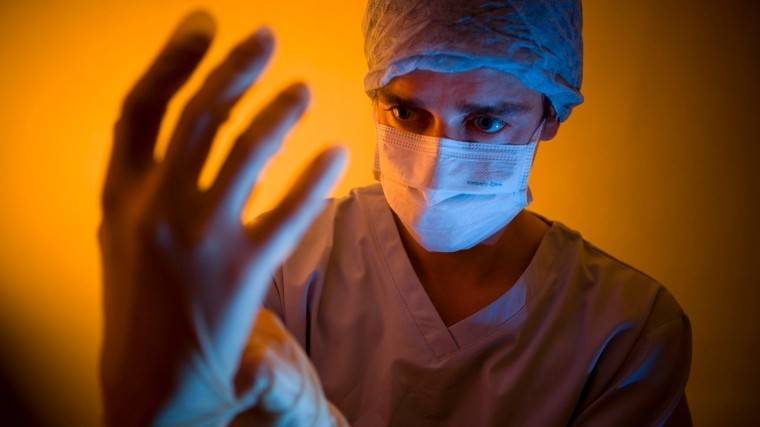 Видео: Еще одна жертва хирурга Верди три года ходила с&nbsp;забытой в&nbsp;теле перчаткой