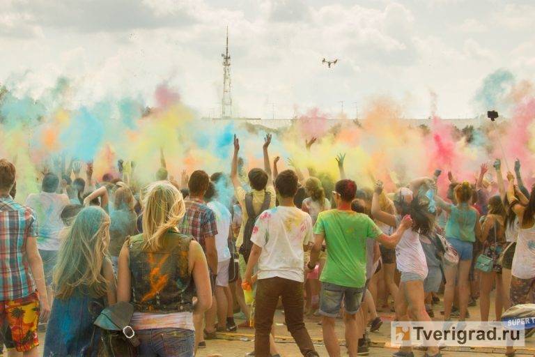 Огромные пузыри, тонны краски и волшебные шары: парк Победы в Твери ждет большой праздник
