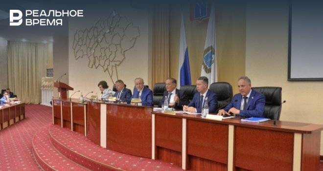 Саратовский губернатор представил правительству нового главу Минстроя Мигачева