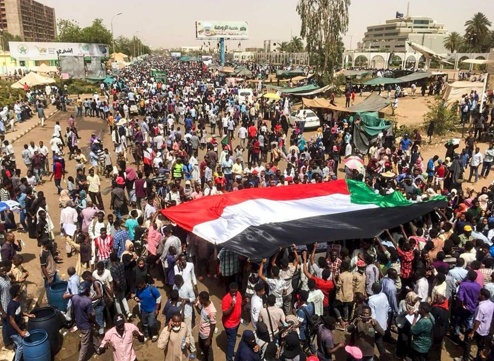 Дестабилизация в Судане выгодна внешним силам из-за природных ресурсов страны