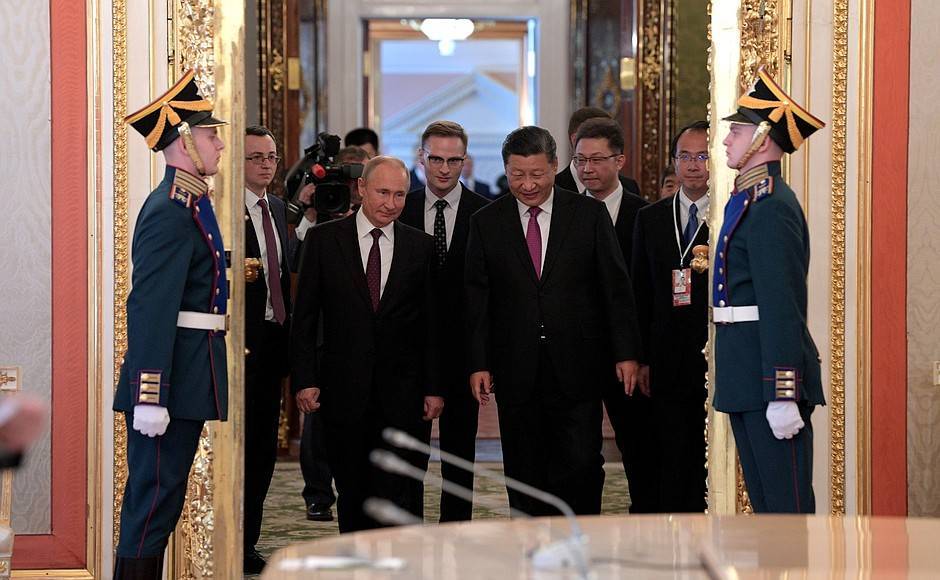 Российский лидер проводит встречу с главой КНР