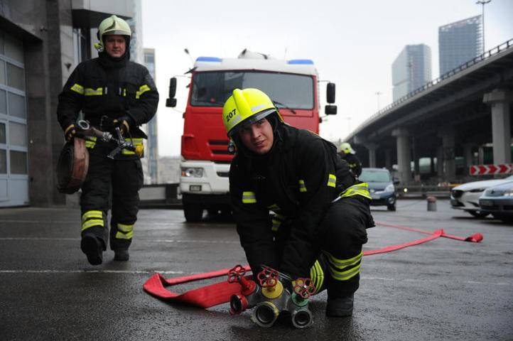 Пожарные локализовали возгорание на кровле дата-центра в Лефортове