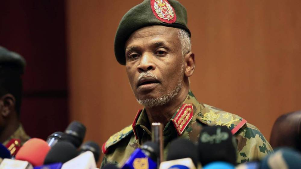 "Если выгодно, будут вмешиваться, если не выгодно...": Эксперт на примере Судана показал "истинное лицо" Москвы и Запада