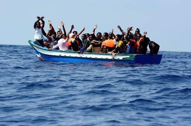 Мальтийские моряки спасли 271 нелегального мигранта в Средиземном море