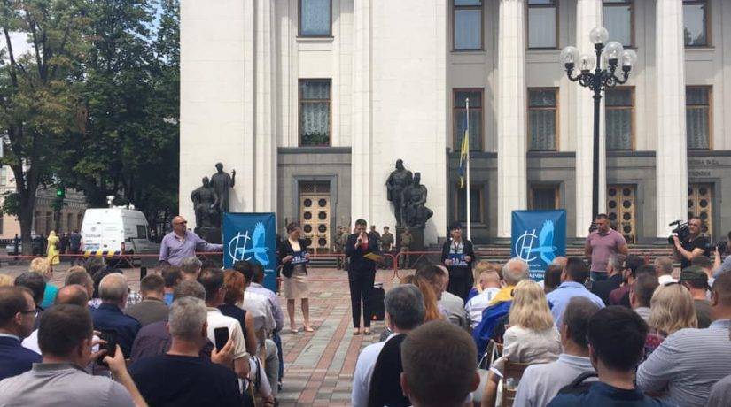 Савченко сбросила оковы и снова метит в Раду