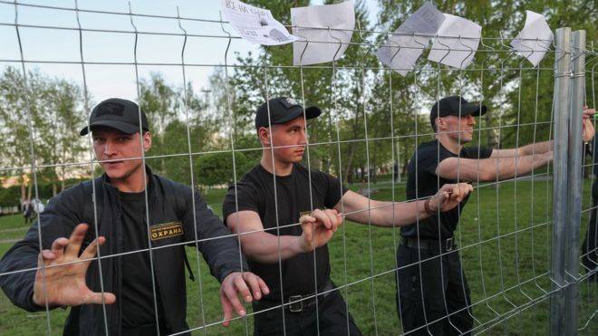 В Екатеринбурге активиста арестовали на девять суток за пикет против строительства храма