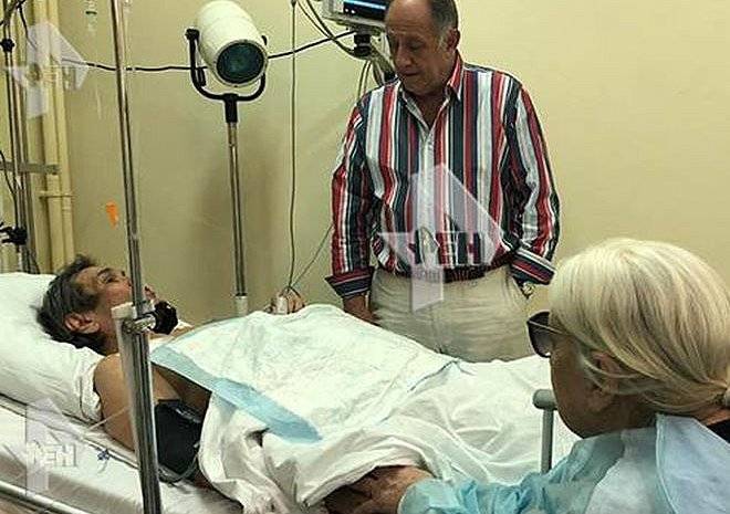 Бари Алибасов попал в больницу после отравления химикатами