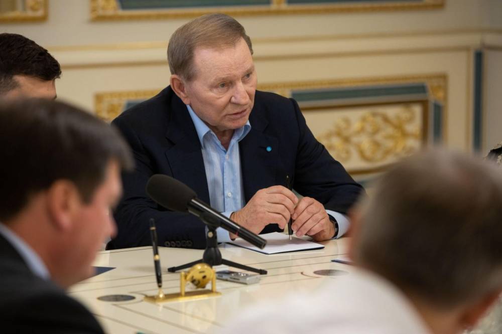 Кучма заявил, что заседание по Донбассу в Минске впервые прошло конструктивно