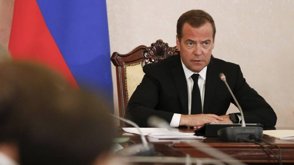 Медведев высказался о перспективах транзита российского газа через Украину