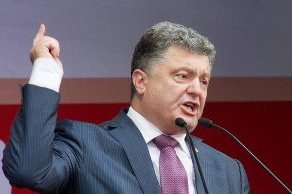 Порошенко требует объяснений по возможному снятию блокады с Донбасса