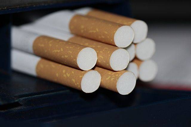 Сигареты и спиртное выпали из пятерки самых популярных товаров в России