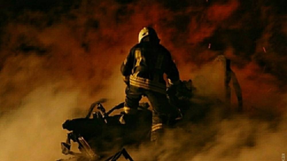 Семь человек спасли от смерти из горящего дома в Чите два инспектора ДПС
