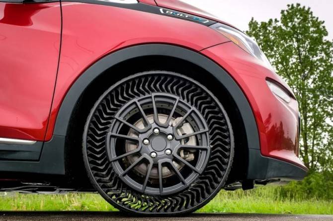 GM и Michelin проводят испытания безвоздушных шин