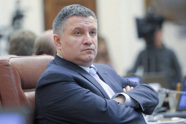 Петиция об отставке главы МВД Украины набрала 25 тысяч подписей