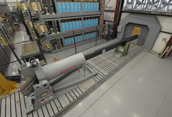 Испытания рельсотрона для ВМС США: скорость снаряда превысила 2041 м/сек