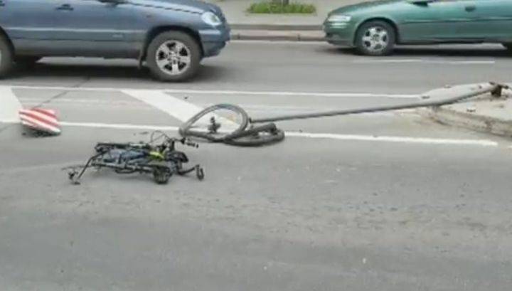 Спешившая на вызов скорая сбила девочку на велосипеде в Виннице