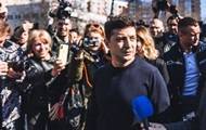 Зеленский поздравил журналистов: Не давайте спуска никому