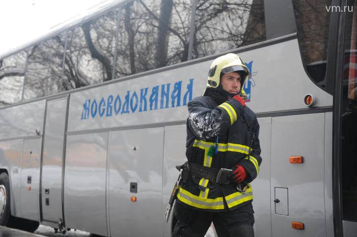 Прорыв трубы на юго-западе столицы устранили