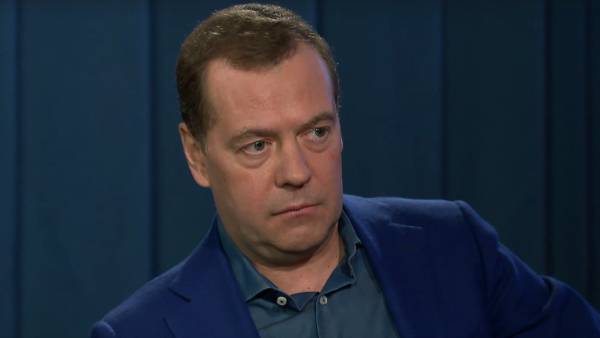 Медведев рассказал, когда пройдет встреча с премьер-министром КНР