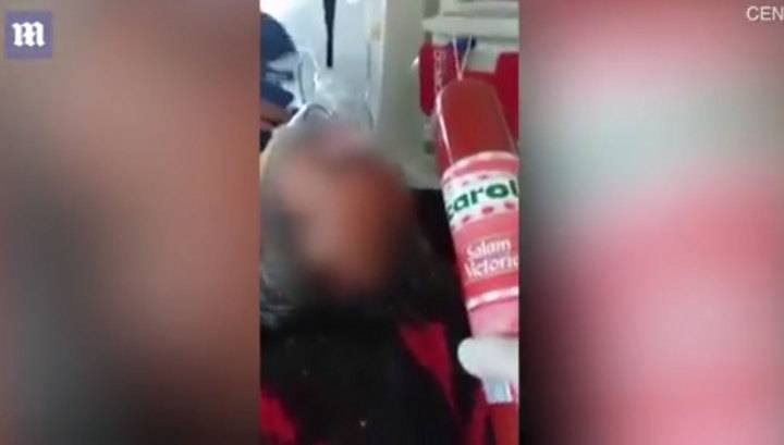 Скандальное видео: медик избил колбасой находящегося без сознания пациента