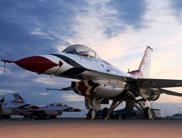 Госдеп США одобрили поставку F-16 Болгарии