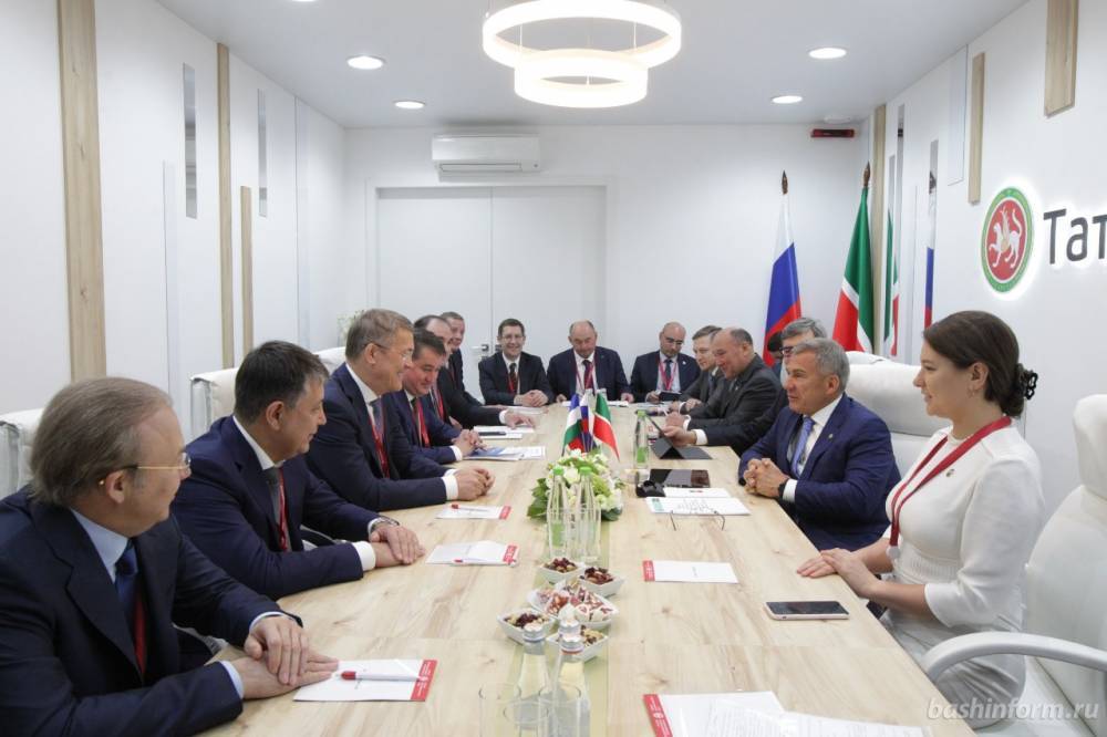 Башкирия подписала первые соглашения на Петербургском экономическом форуме