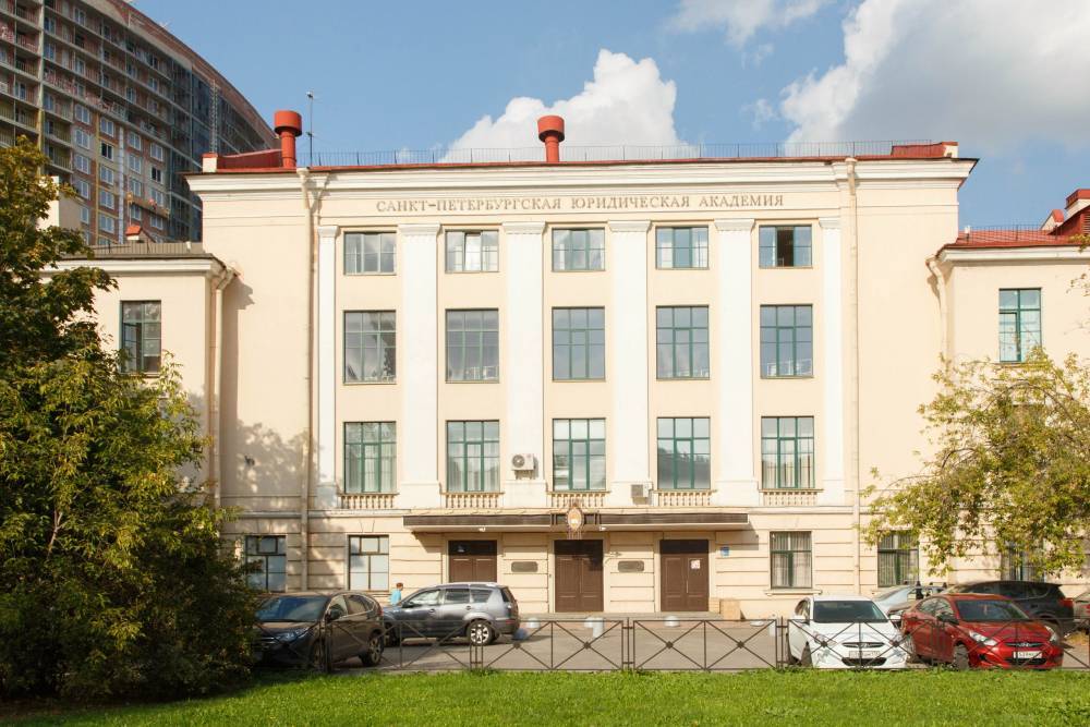 Студенов Санкт-Петербургской юридической академии заставляют подписаться за выдвижение Беглова в губернаторы