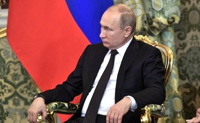 Путин заявил, что Россия преодолела трудности в экономике