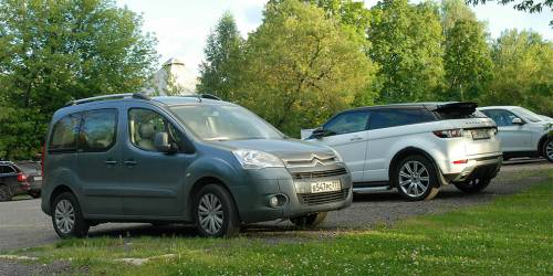 Московским водителям рекомендовали парковаться в тени :: Autonews