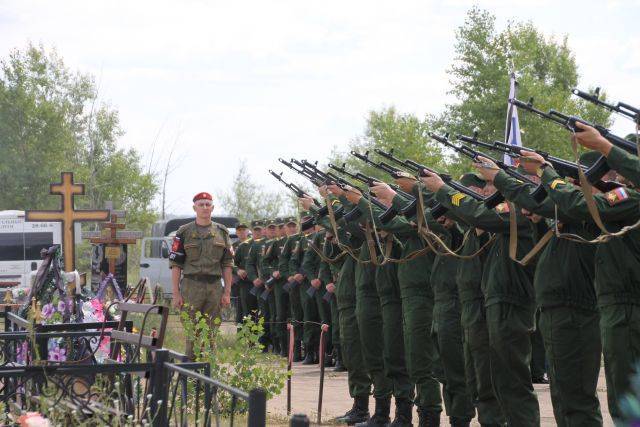 Экс-бойца ГРУ Белянкина похоронили на Митинском кладбище в Москве