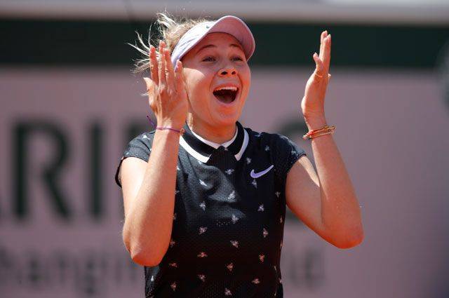 Американка Анисимова обыграла румынку Халеп в 1/4 финала Roland Garros